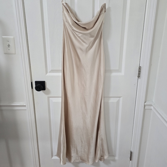 Princess Polly Haley Satin Strapless Maxi Dress In Champagne New Size 6 - Picture 3 of 8